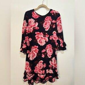 Beautiful Kate Spade floral 3/4 length sleeves ruffle bottom dress. Size Medium